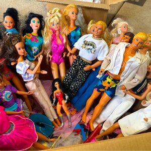 Over 20 Barbies, Ken’s, She-Ra & dolls Vintage